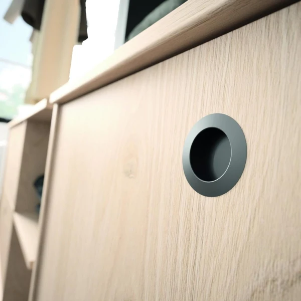 dressing ouvert avec miroir