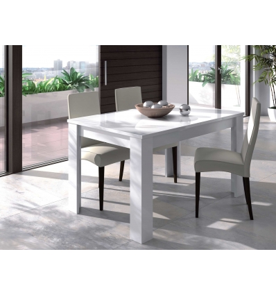 Table à manger en blanc