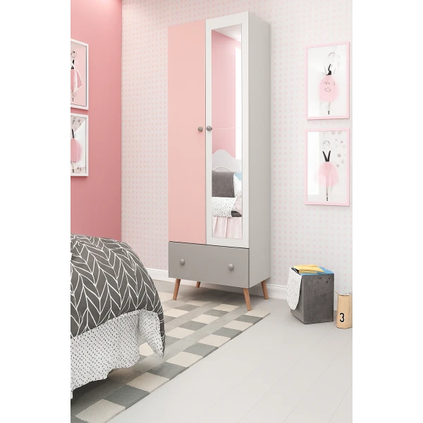 Armoire enfant colorée